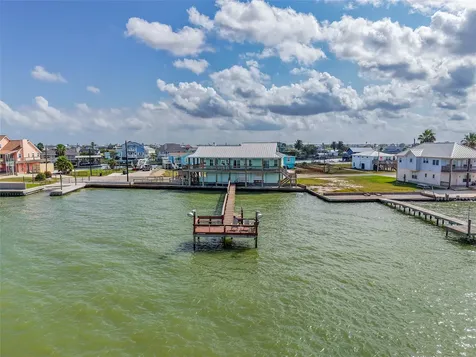 740 Copano Cove Rockport TX 78382