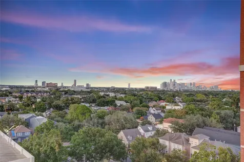 2520 Robinhood Street 1008 Houston TX 77005