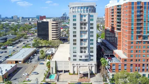 2520 Robinhood Street 1008 Houston TX 77005