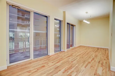 2520 Robinhood Street 1008 Houston TX 77005