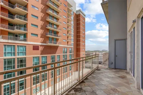 2520 Robinhood Street 1008 Houston TX 77005