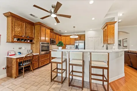 13623 Summer Hill Montgomery TX 77356