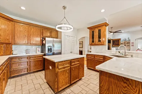 13623 Summer Hill Montgomery TX 77356