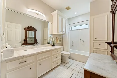 13623 Summer Hill Montgomery TX 77356