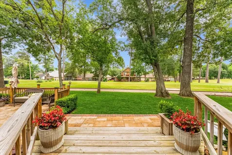 13623 Summer Hill Montgomery TX 77356