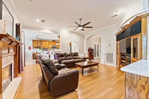 13623 Summer Hill Montgomery TX 77356