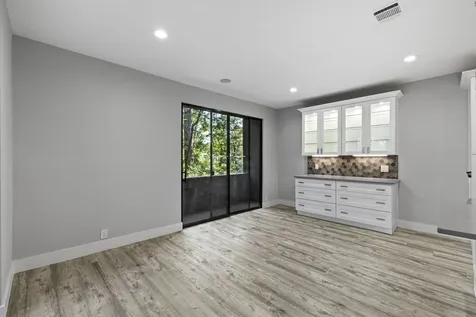 282 Litchfield Lane Houston TX 77024