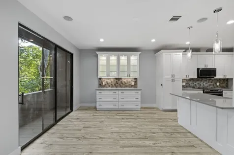 282 Litchfield Lane Houston TX 77024