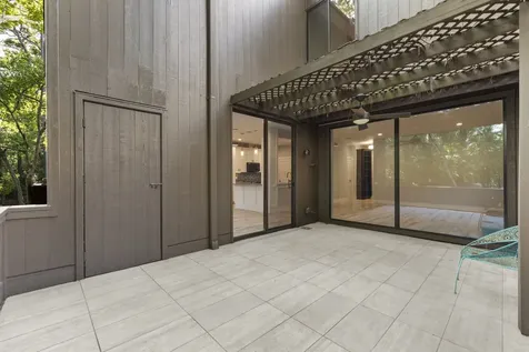 282 Litchfield Lane Houston TX 77024