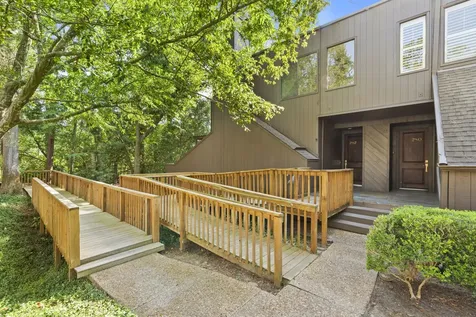 282 Litchfield Lane Houston TX 77024