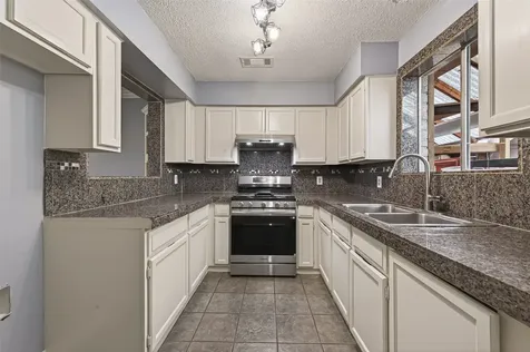 11806 Roandale Drive Houston TX 77048