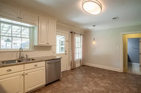 755 N 23rd Street Beaumont TX 77706