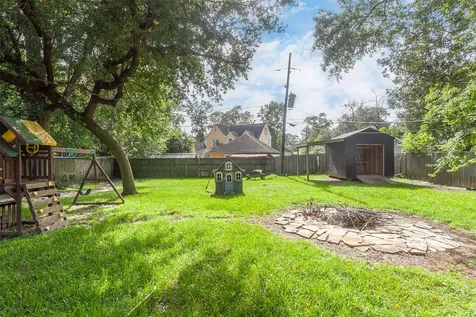 755 N 23rd Street Beaumont TX 77706