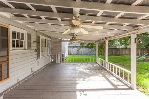 755 N 23rd Street Beaumont TX 77706
