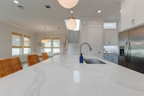 4010 Miramar Court Galveston TX 77554