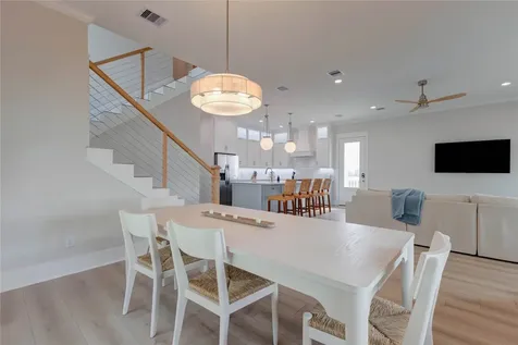4010 Miramar Court Galveston TX 77554