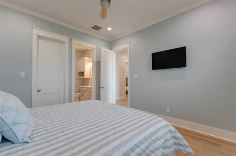 4010 Miramar Court Galveston TX 77554