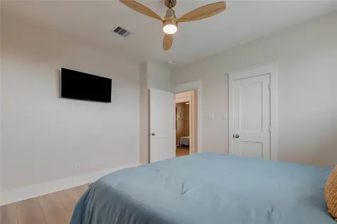 4010 Miramar Court Galveston TX 77554