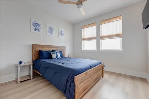 4010 Miramar Court Galveston TX 77554