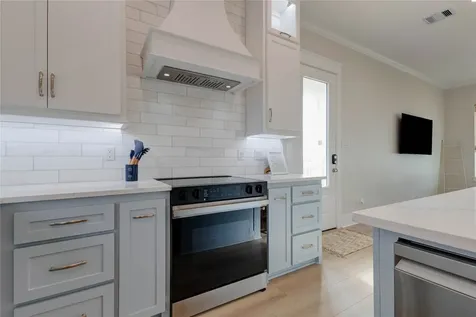 4010 Miramar Court Galveston TX 77554