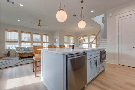 4010 Miramar Court Galveston TX 77554