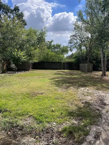 4305 Lafayette Street Bellaire TX 77401