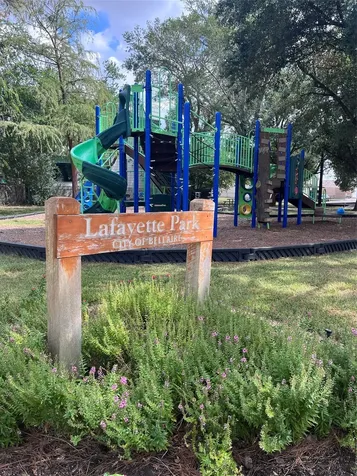 4305 Lafayette Street Bellaire TX 77401