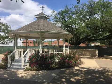 4305 Lafayette Street Bellaire TX 77401