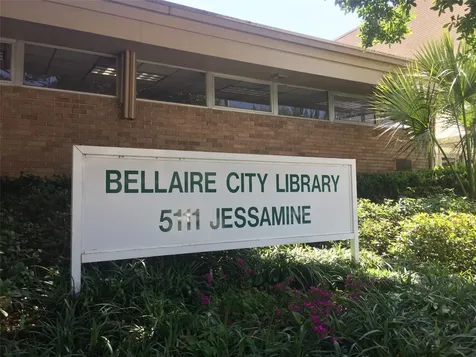 4305 Lafayette Street Bellaire TX 77401