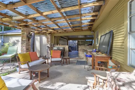 1415 Corral Drive Houston TX 77090