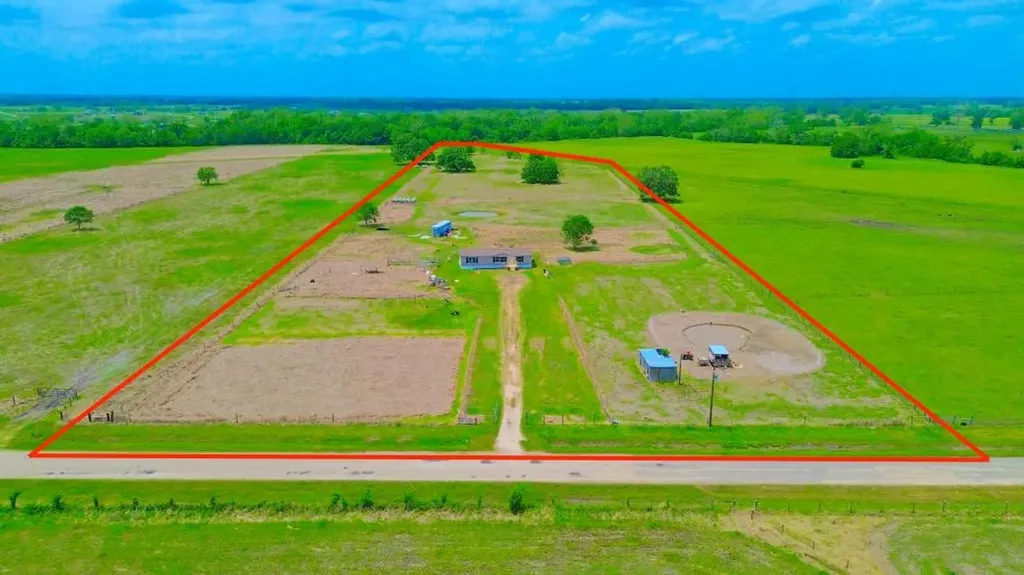 648 County Road 164 Boling TX 77420