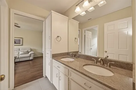 6 Charleston Street S Sugar Land TX 77478