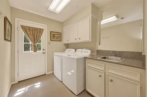 6 Charleston Street S Sugar Land TX 77478