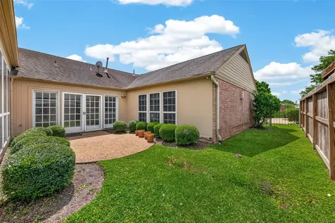 6 Charleston Street S Sugar Land TX 77478