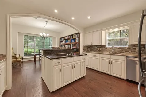 6 Charleston Street S Sugar Land TX 77478