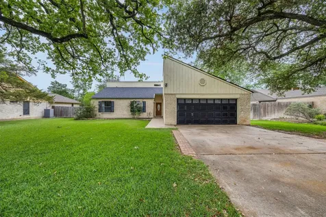 3803 Old Oaks Drive Bryan TX 77802