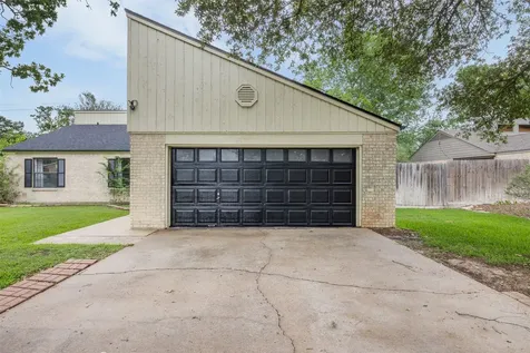 3803 Old Oaks Drive Bryan TX 77802