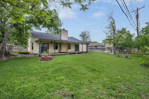 3803 Old Oaks Drive Bryan TX 77802