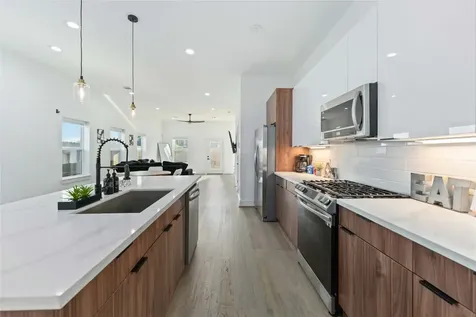 3034 Gray Street B Houston TX 77004