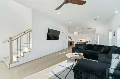 3034 Gray Street B Houston TX 77004