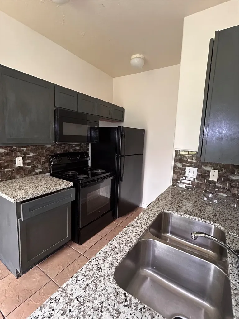 6839 Larkstone Street A Houston TX 77028