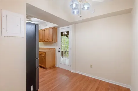 138 Summer Place C Huntsville TX 77340
