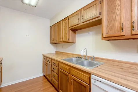 138 Summer Place C Huntsville TX 77340