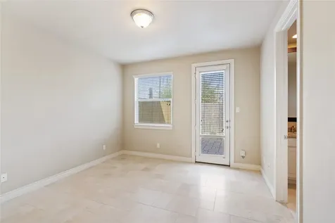 2830 Sherwin Street Houston TX 77007