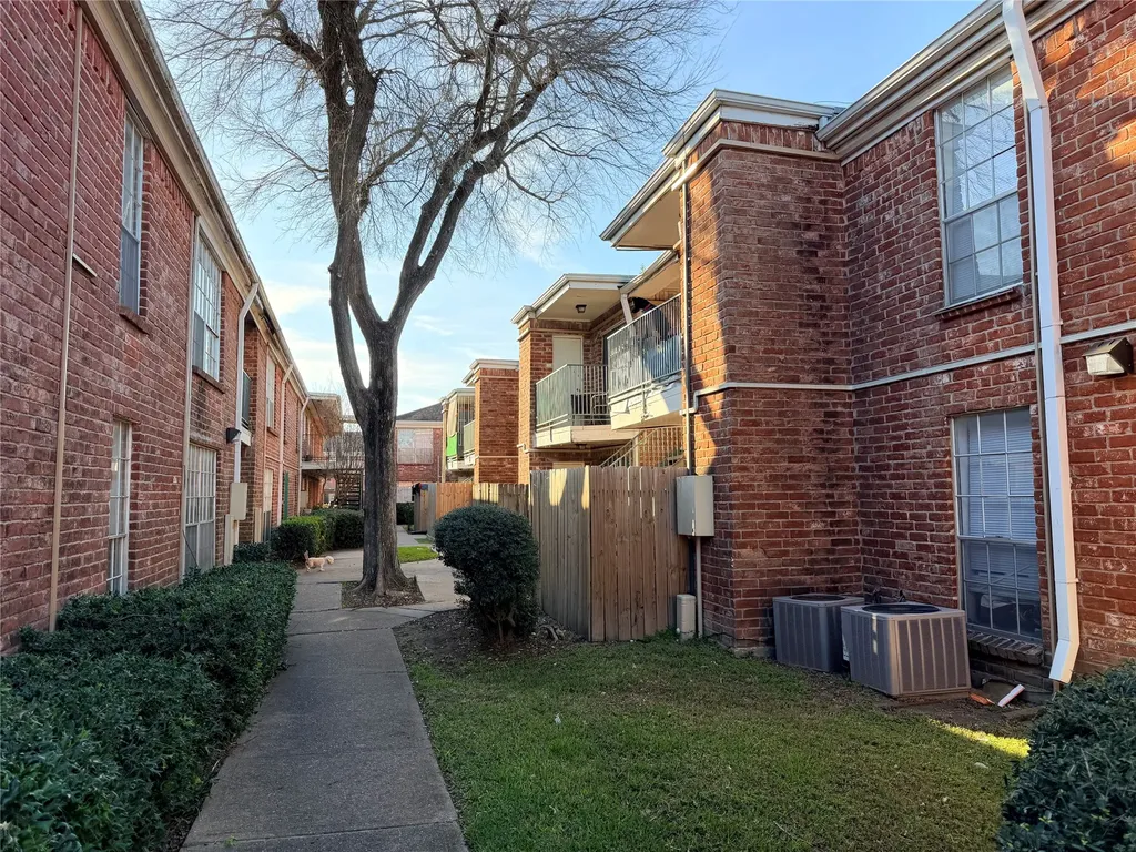 9201 Clarewood Drive 245 Houston TX 77036