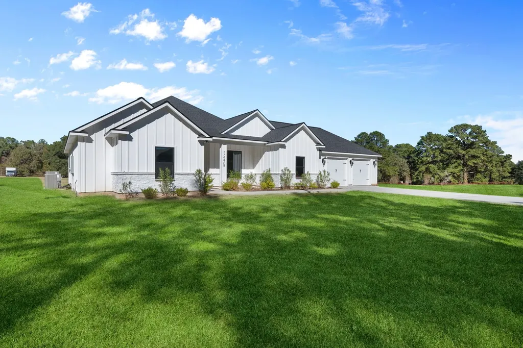 11695 Amberwood Drive Montgomery TX 77356