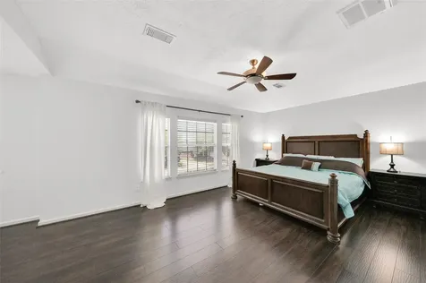 5522 Brookhollow Oaks Trail Houston TX 77084