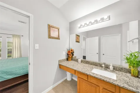 5522 Brookhollow Oaks Trail Houston TX 77084