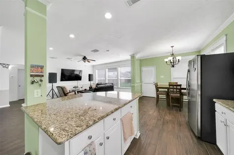 5522 Brookhollow Oaks Trail Houston TX 77084