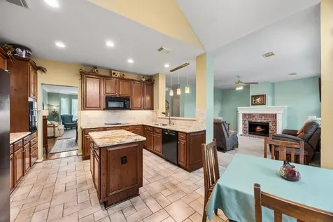 2800 Sandpebble Court Seabrook TX 77586